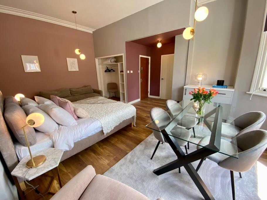 Studio For 3 Near Regents Park N5 London Eksteriør billede