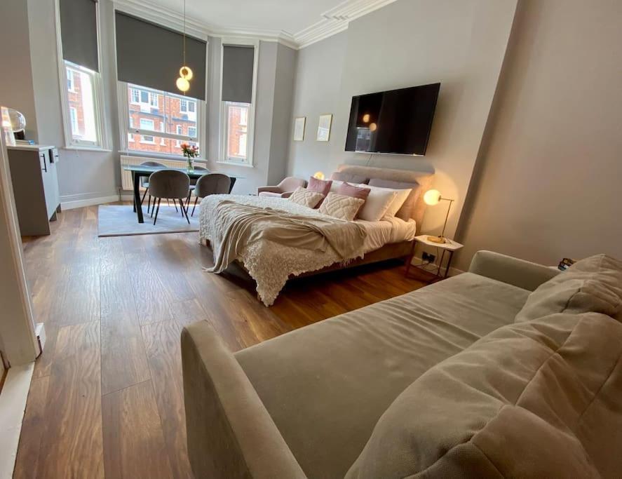 Studio For 3 Near Regents Park N5 London Eksteriør billede